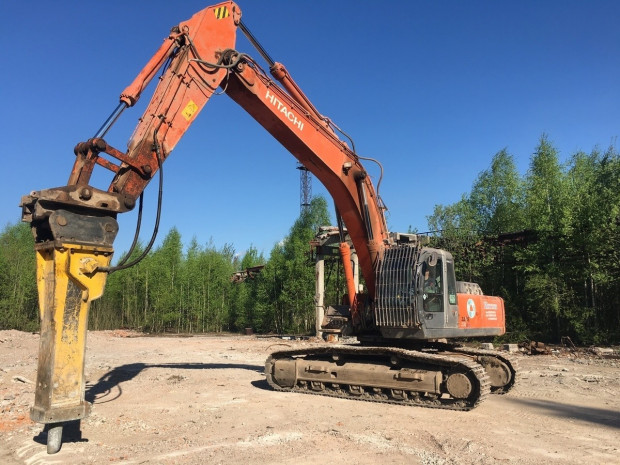 Аренда  гусеничного экскаватора с гидроножницами Hitachi 330