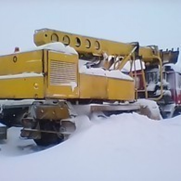 Аренда экскаватора с телескопической стрелой УДС-114а