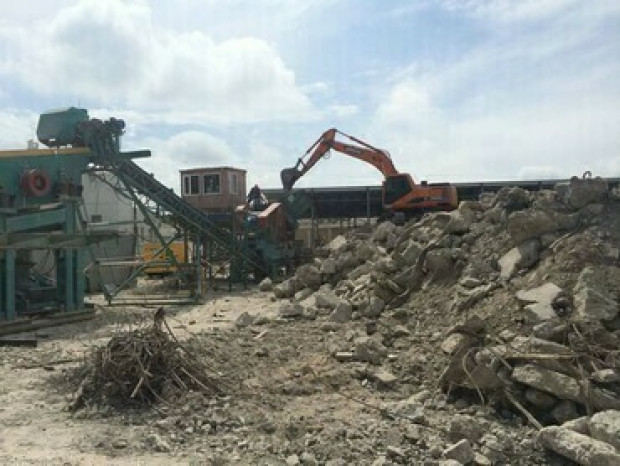 Услуги аренды мобильной щековой  дробилки Powerscreen